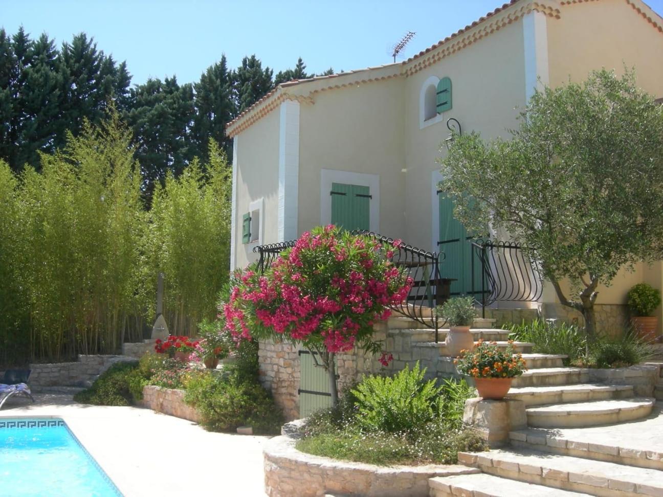 Vacances Carnoux-en-Provence 外观 照片