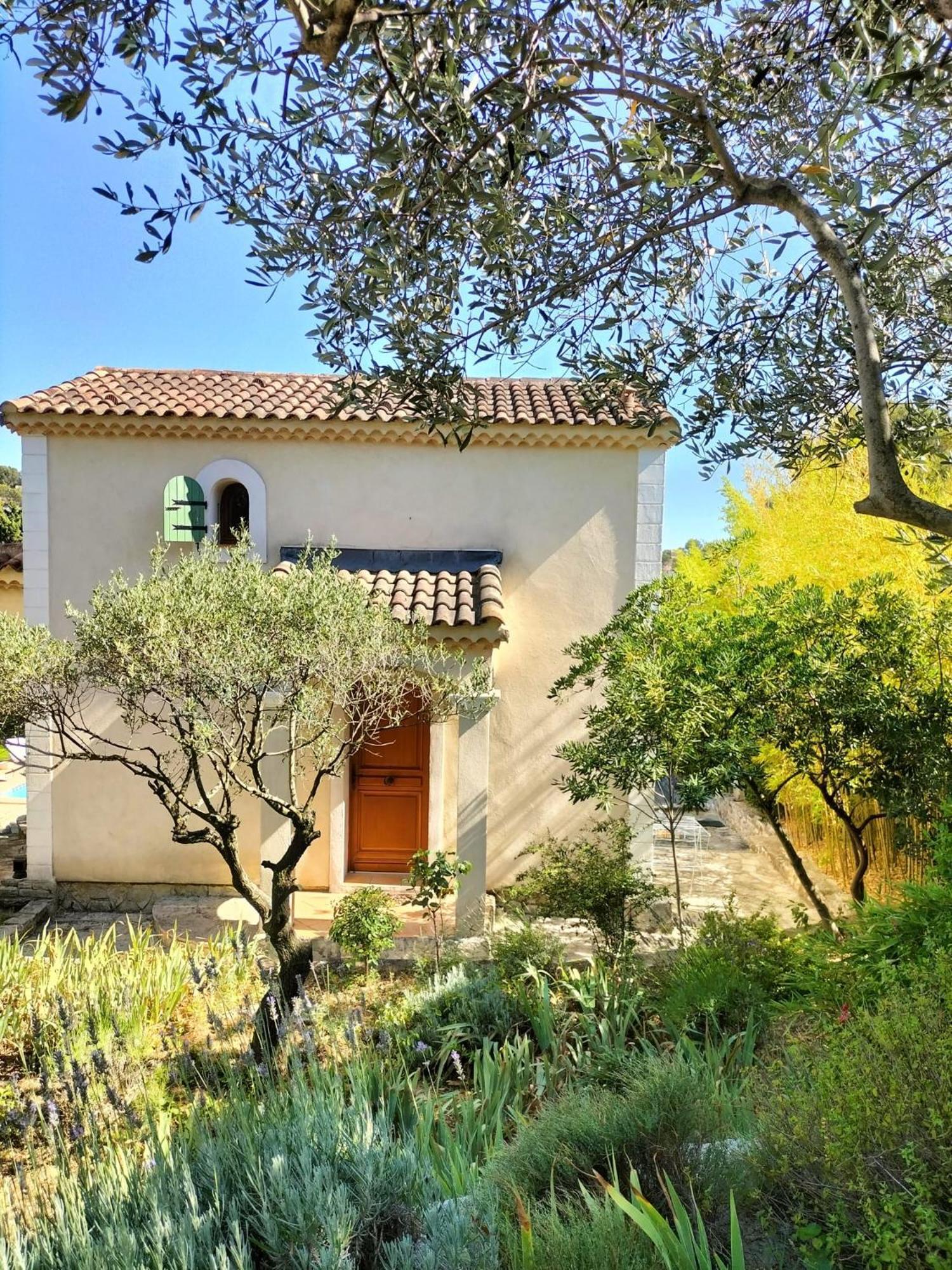 Vacances Carnoux-en-Provence 外观 照片